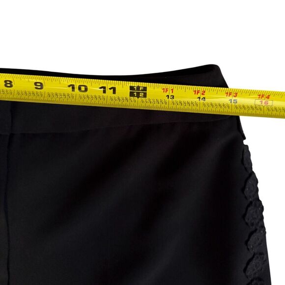 Kate Spade Black Crop Pants With Lace Trim On The Side Size 8 - Picture 9 of 10